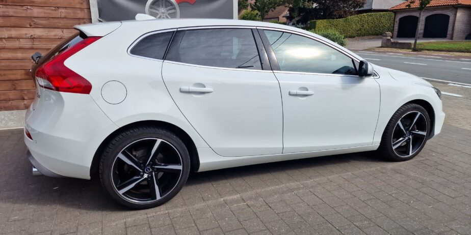 Volvo V40 R design 29.000km!